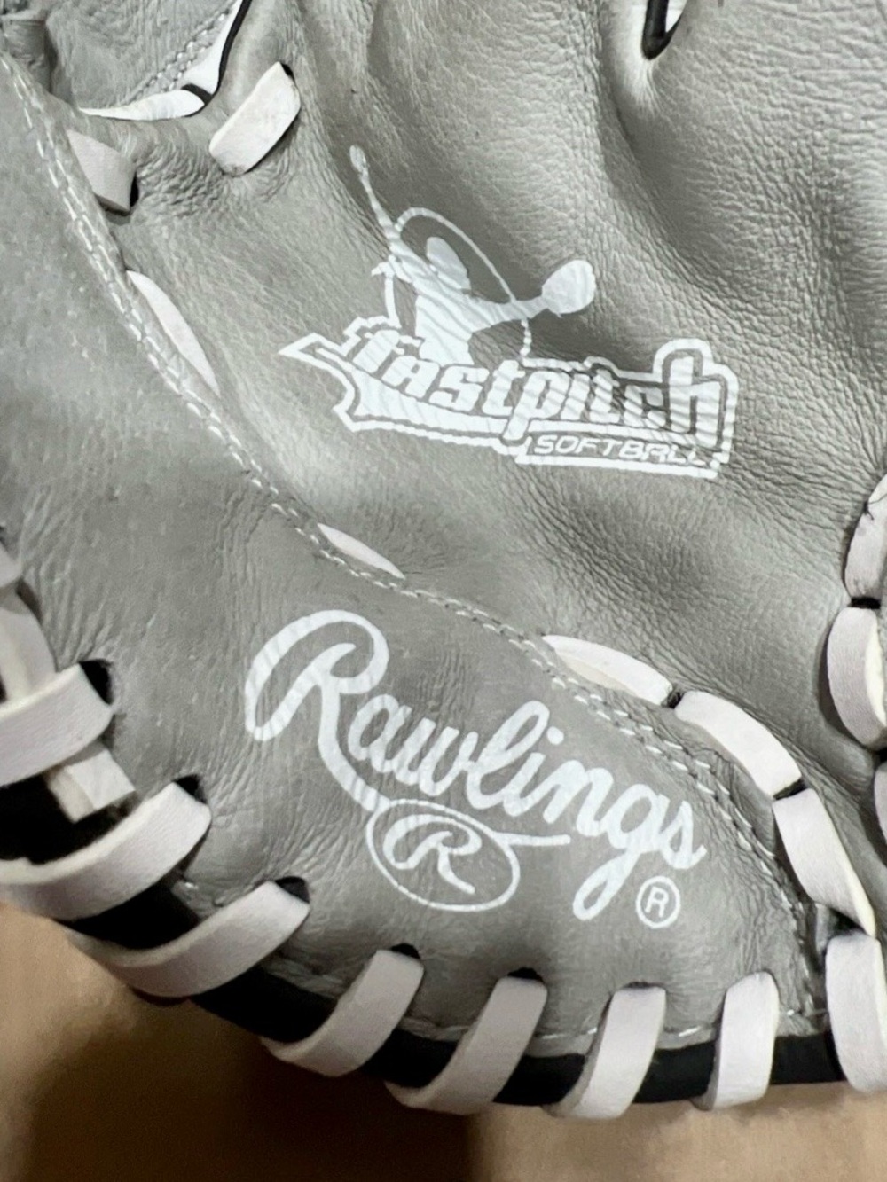 Rawlings Players Series Youth Fastpitch Softball Glove Gray White 12” RHT - Picture 6 of 9